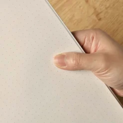Apica | Cuaderno Premium A5 Silky Black (Puntos)