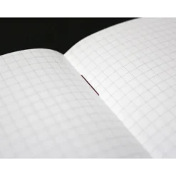 Apica | Cuaderno Premium B5 Silky Red (Cuadrícula)