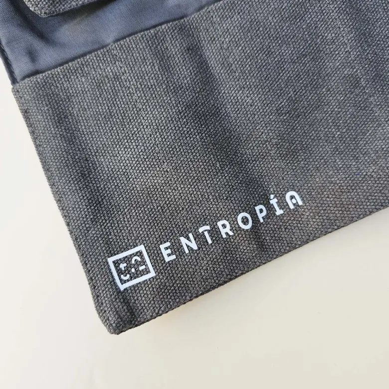 Entropía | Estuche Enrollable Gray