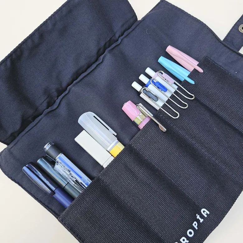 Entropía | Estuche Enrollable Gray