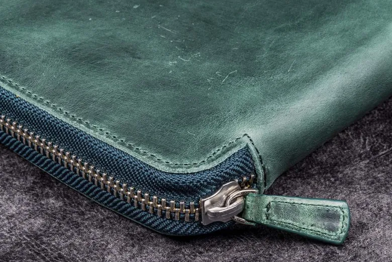 Galen Leather | Funda Leather Zippered Hobonichi Cousin A5 Planner Folio Crazy Horse Forest Green