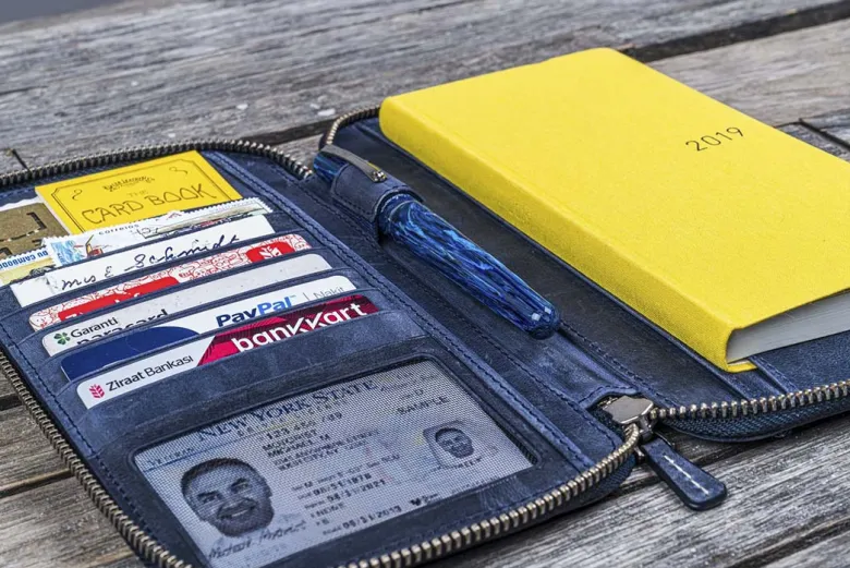 Galen Leather | Funda Leather Zippered Hobonichi Weeks Cover Crazy Horse Navy Blue