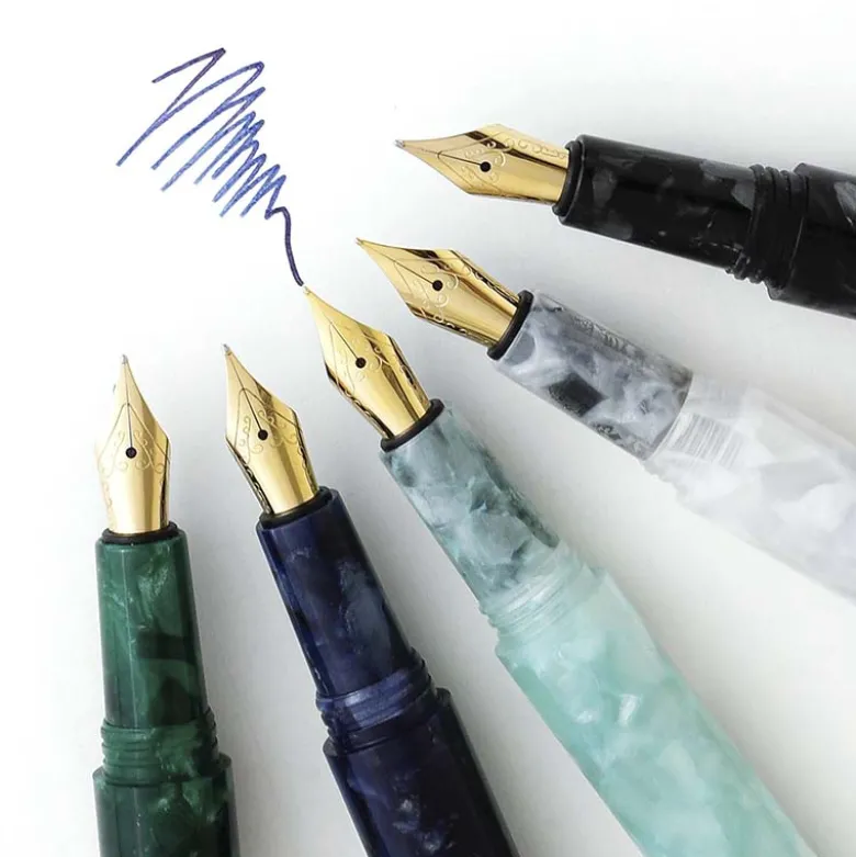 Hightide | Pluma Estilográfica Marbled Attaché Mint (F)