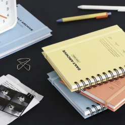 Iconic | Planificador Daily Archiving Book Custard