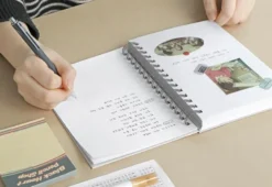 Iconic | Planificador de Estudio Hey Day Beige