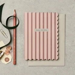 Katie Leamon | Tarjeta de Felicitación Burgundy Pink Bday Stripe