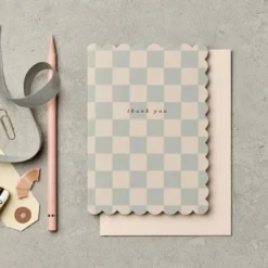 Katie Leamon | Tarjeta de Felicitación Scallop Thank You Chequer