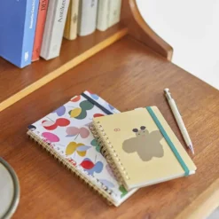 King Jim | Cuaderno de Anillas Hitotoki Passport Doll