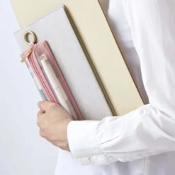 Kokuyo | Estuche Plano Emily White