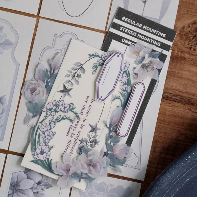 Loi Design | Papeles Decorativos Flower Collection Navy Blue