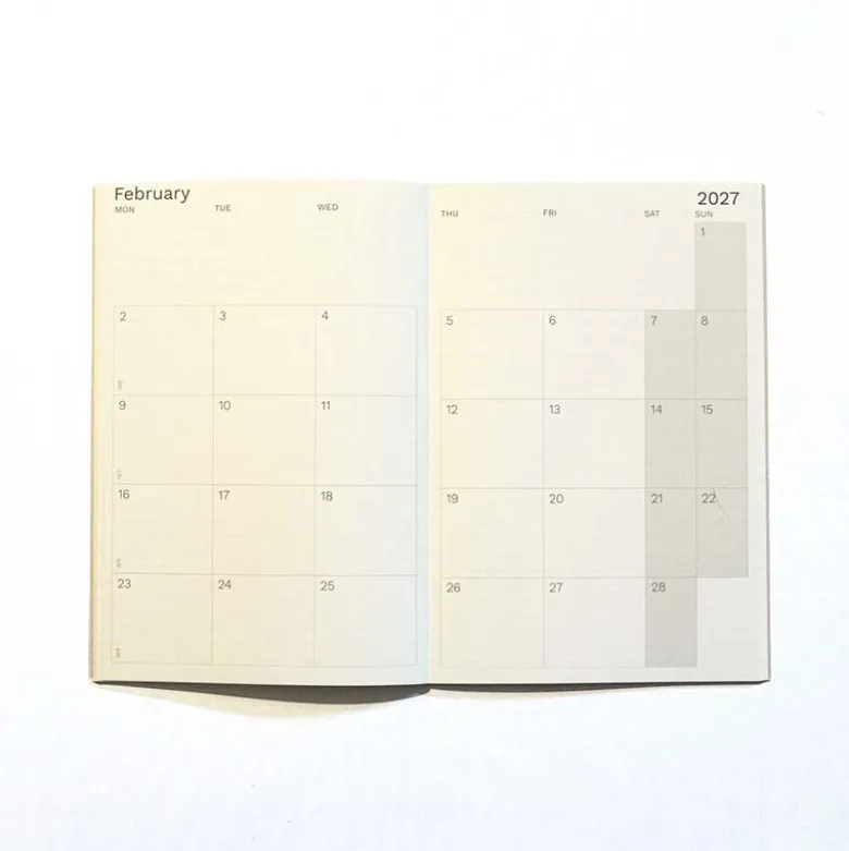 Octagon | Agenda Small Monthly Planner Plus A5 2026-2027 Biscuit (Mensual)