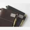 Traveler's Company | Porta Bolígrafo M 016 Blue