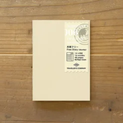 Traveler's Company | Recambio Passport 006 Planificador Mensual