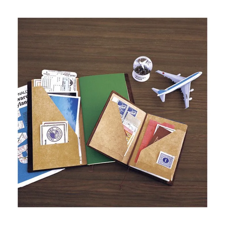 Traveler's Company | Recambio Regular 020 Carpeta Kraft
