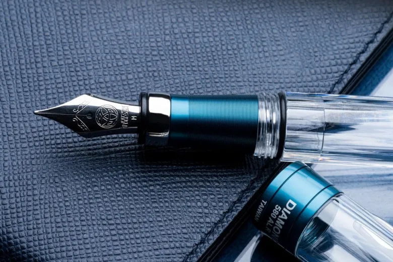 TWSBI | Pluma Estilográfica Diamond 580 ALR Prussian Blue EF